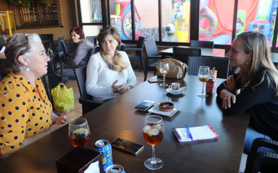 La asociación AlVelAl celebra su primer Café en Femenino
